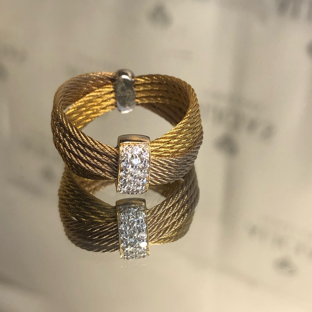 Alor Ring with Diamonds - Picture 4 of 9